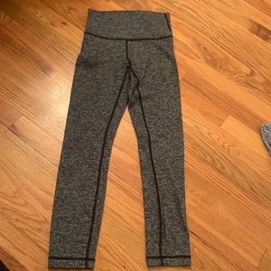 Lululemon crop leggings